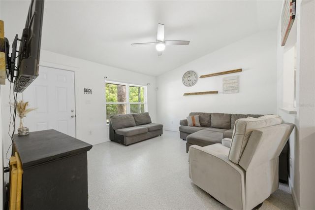 720 LOCUST STREET, Tarpon Springs, FL 34689