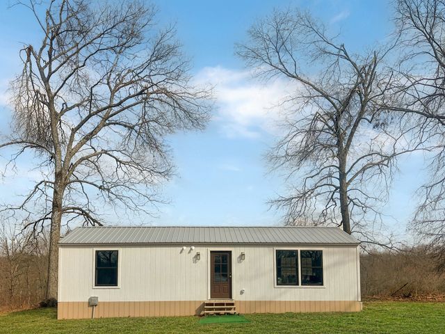 1041 Old Mount Vernon Rd, Bethpage, TN 37022