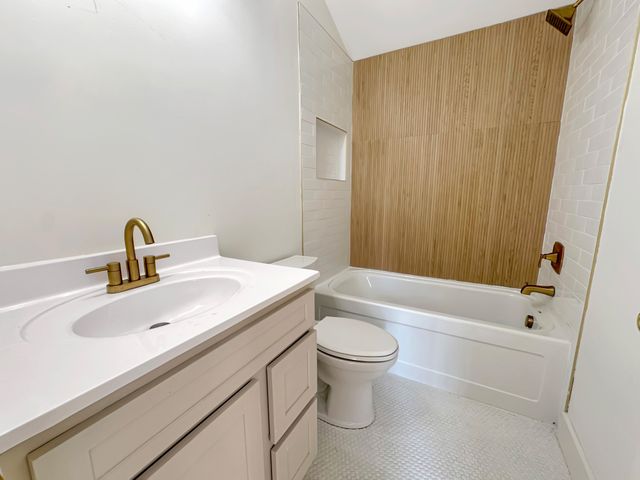 1041 Old Mount Vernon Rd, Bethpage, TN 37022