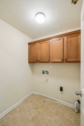 688 Fallbrook Ln, Clarksville, TN 37040