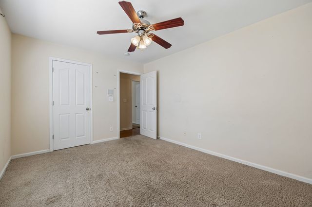 688 Fallbrook Ln, Clarksville, TN 37040