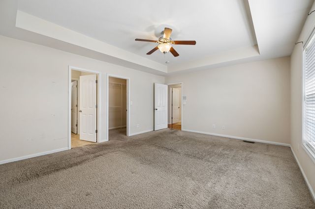 688 Fallbrook Ln, Clarksville, TN 37040