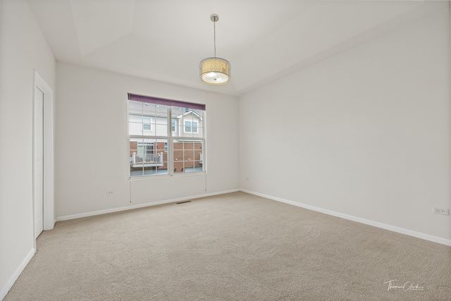 2528 Dunraven Avenue, Naperville, IL 60540