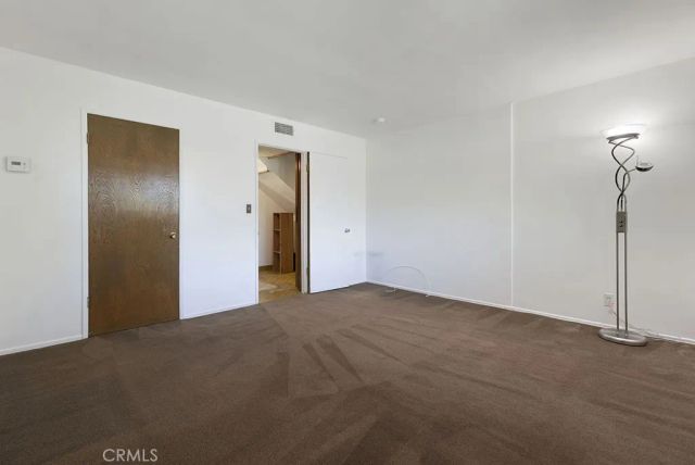 10568 Des Moines, Porter Ranch, CA 91326