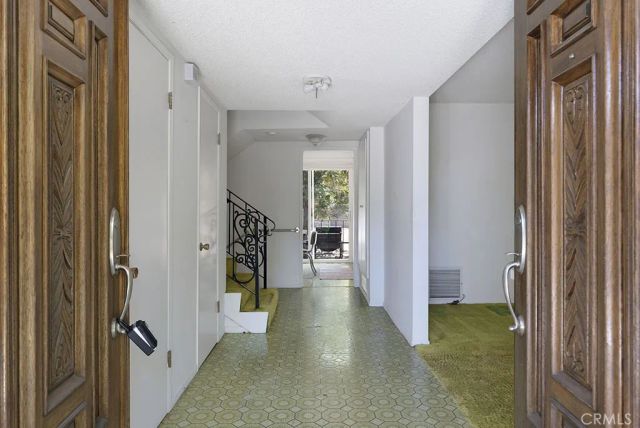 10568 Des Moines, Porter Ranch, CA 91326