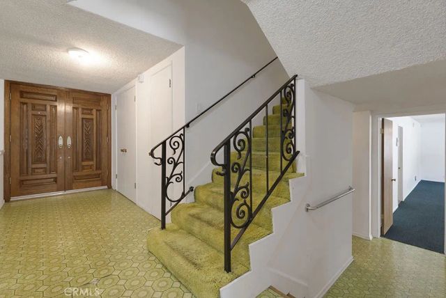 10568 Des Moines, Porter Ranch, CA 91326