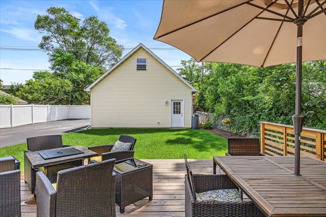 817 S Spring Road, Elmhurst, IL 60126