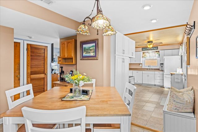 817 S Spring Road, Elmhurst, IL 60126