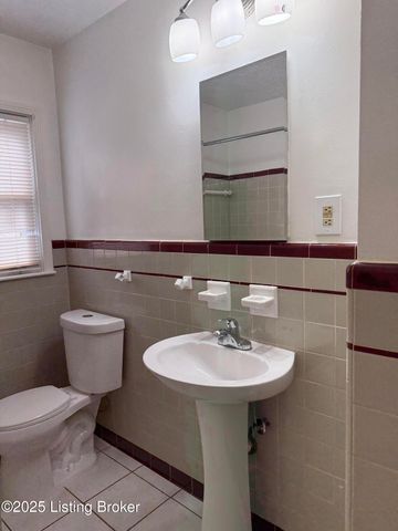 6732 Marian Dr, Louisville, KY 40216