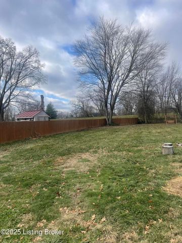 6732 Marian Dr, Louisville, KY 40216