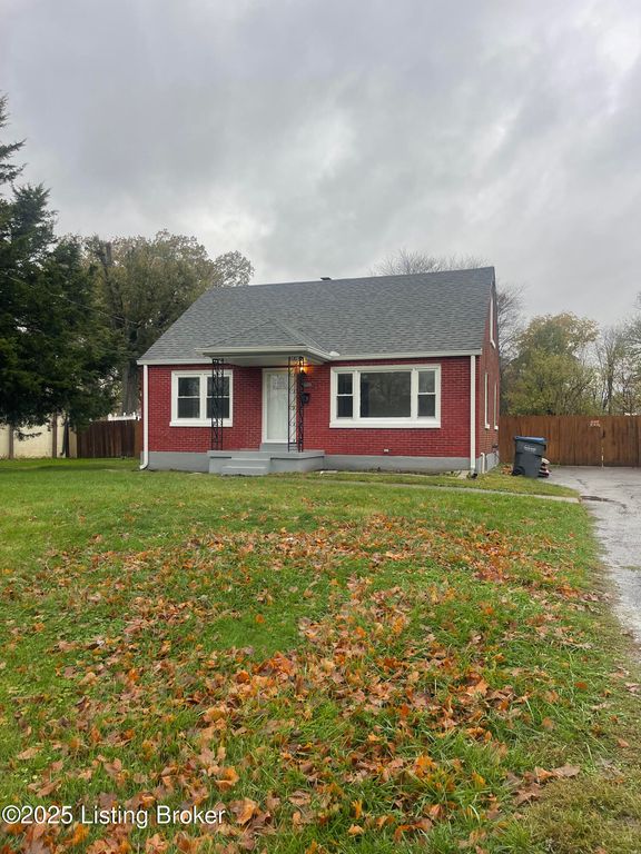 6732 Marian Dr, Louisville, KY 40216