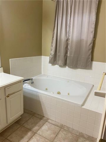 1015 JENNIFERS PL None, Pineville, LA 71360