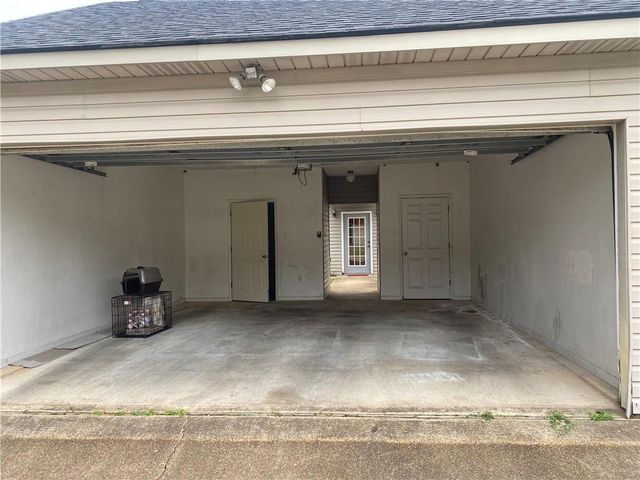 1015 JENNIFERS PL None, Pineville, LA 71360