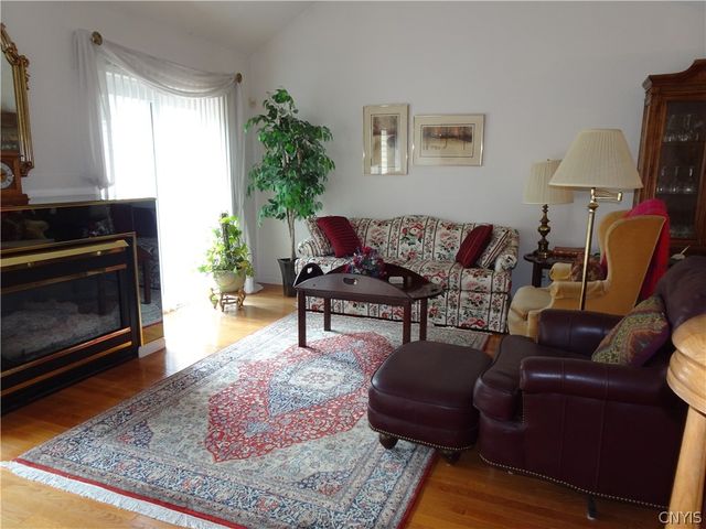 5342 Bunker Hill, Onondaga, NY 13207