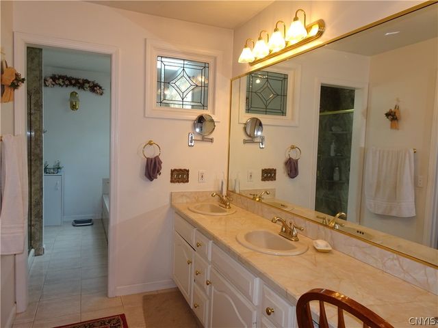 5342 Bunker Hill, Onondaga, NY 13207