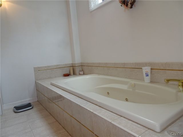 5342 Bunker Hill, Onondaga, NY 13207