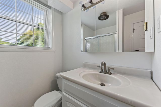 309 Dunbar Cave Rd, Clarksville, TN 37043