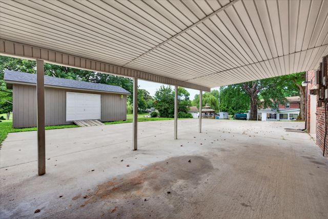 309 Dunbar Cave Rd, Clarksville, TN 37043
