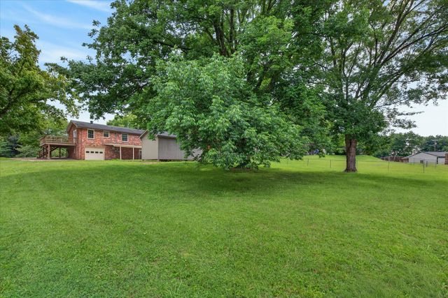 309 Dunbar Cave Rd, Clarksville, TN 37043