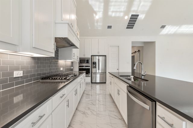 2714 Chambray Lane, Mansfield, TX 76063