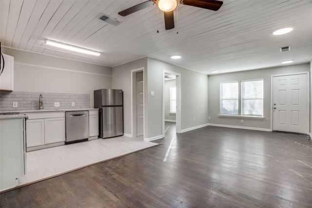 5216 McCarty W 7, Austin, TX 78749