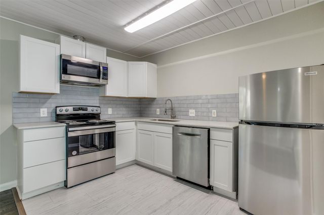 5216 McCarty W 7, Austin, TX 78749