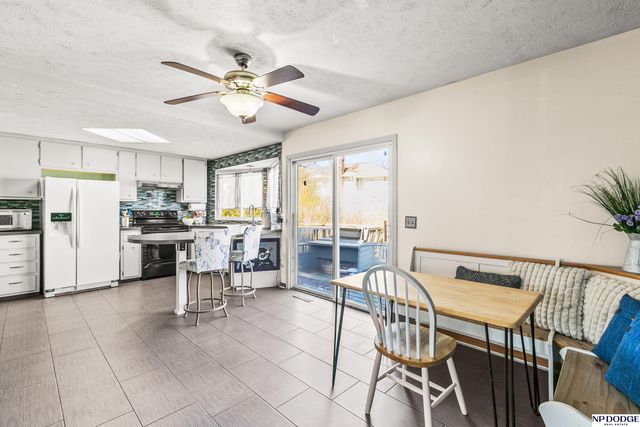 13424 Montclair Drive, Omaha, NE 68144