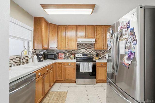 2514 Clairemont Dr 111, San Diego, CA 92117