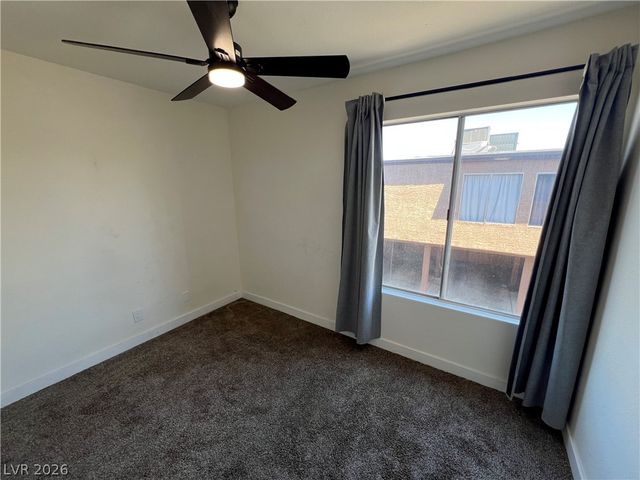 1534 Hialeah Drive D, Las Vegas, NV 89119