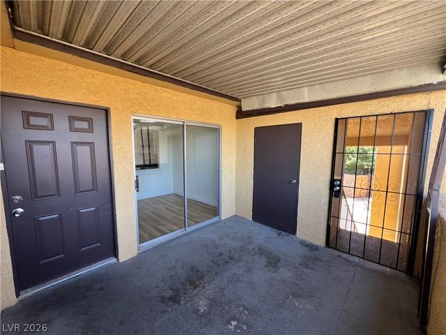 1534 Hialeah Drive D, Las Vegas, NV 89119