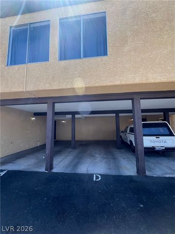 1534 Hialeah Drive D, Las Vegas, NV 89119