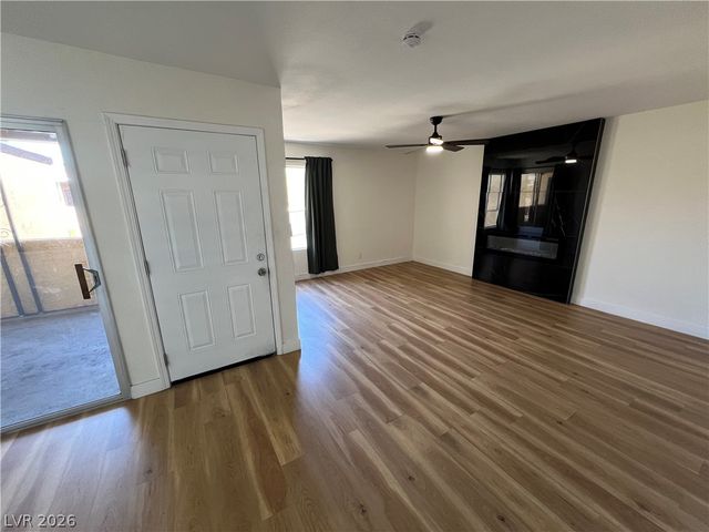 1534 Hialeah Drive D, Las Vegas, NV 89119