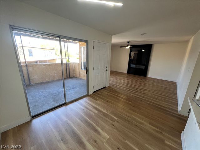 1534 Hialeah Drive D, Las Vegas, NV 89119