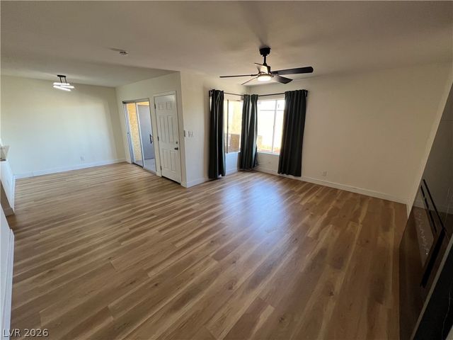 1534 Hialeah Drive D, Las Vegas, NV 89119