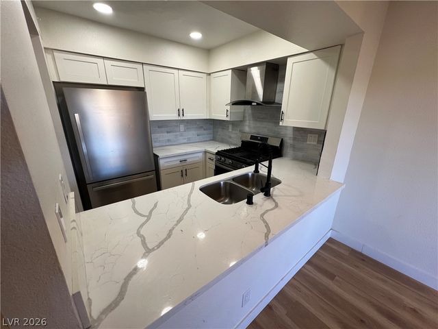 1534 Hialeah Drive D, Las Vegas, NV 89119