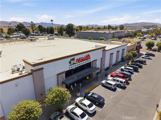 561 Lanier St, Hemet, CA 92543