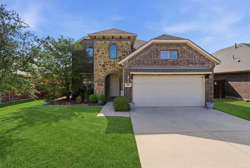 6012 Shiner Drive, Fort Worth, TX 76179