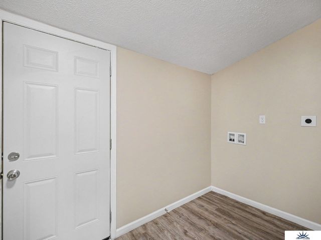 4120 N 28 Street, Omaha, NE 68111