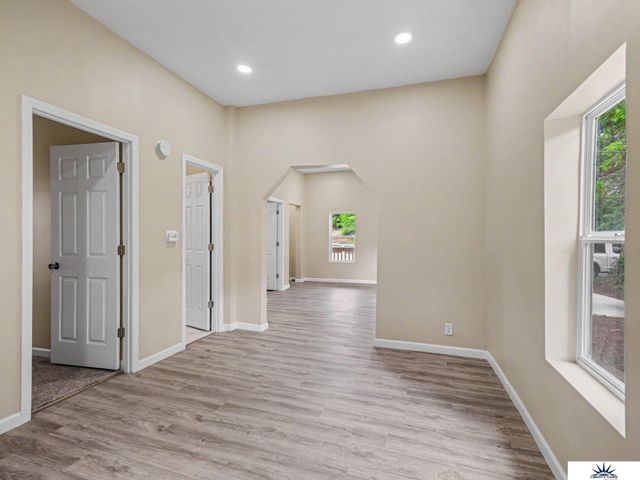 4120 N 28 Street, Omaha, NE 68111