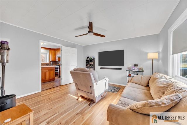 68 Hastings Road, South Brunswick, NJ 08824