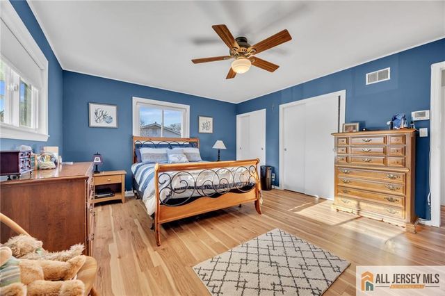 68 Hastings Road, South Brunswick, NJ 08824