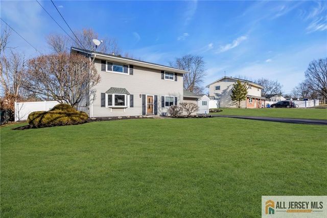 68 Hastings Road, South Brunswick, NJ 08824