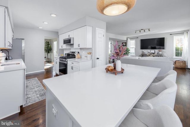 1311 BARNESDALE RD, West Deptford, NJ 08096