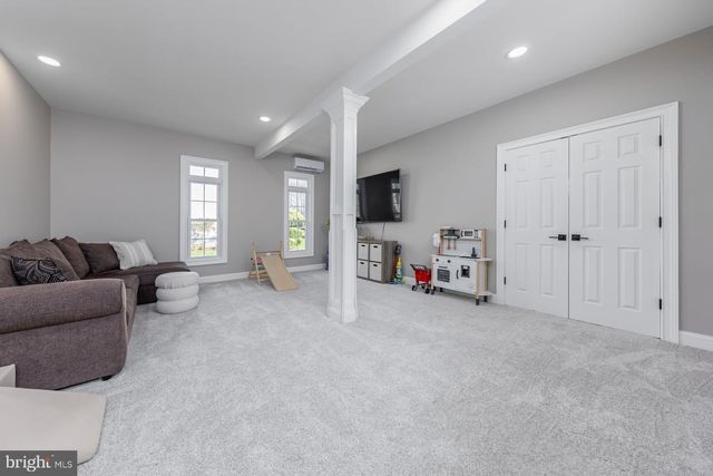 1311 BARNESDALE RD, West Deptford, NJ 08096