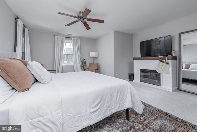 1311 BARNESDALE RD, West Deptford, NJ 08096