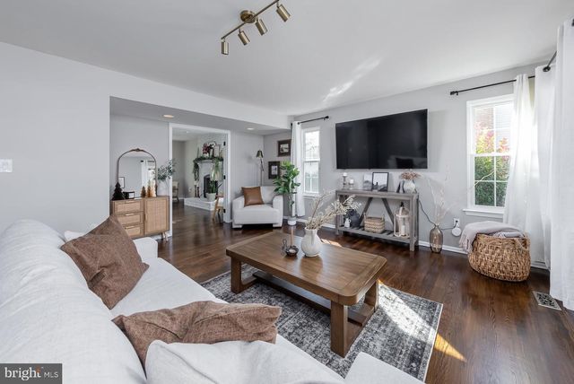 1311 BARNESDALE RD, West Deptford, NJ 08096