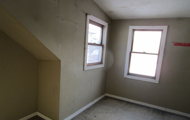 659 Highland St, Northbridge, MA 01534