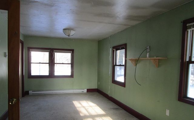 659 Highland St, Northbridge, MA 01534