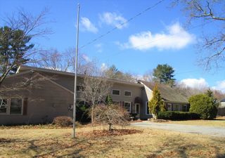 659 Highland St, Northbridge, MA 01534