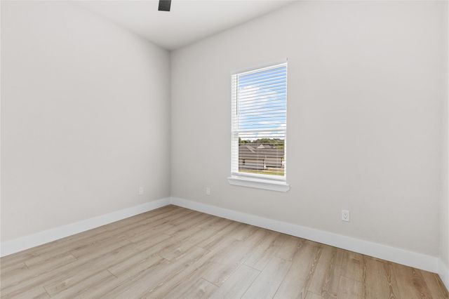 2315 Progress Drive, Brenham, TX 77833